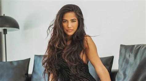 poonam pandey leak|Poonam Pandey Bathroom Video: Poonam Pandey Reveals Ex。